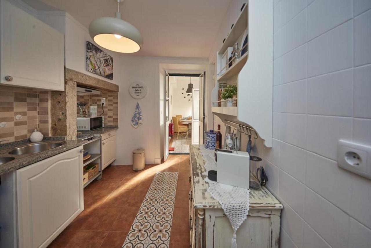 Lx Factory Apartment! Outside Terrace Lisbon Exterior photo